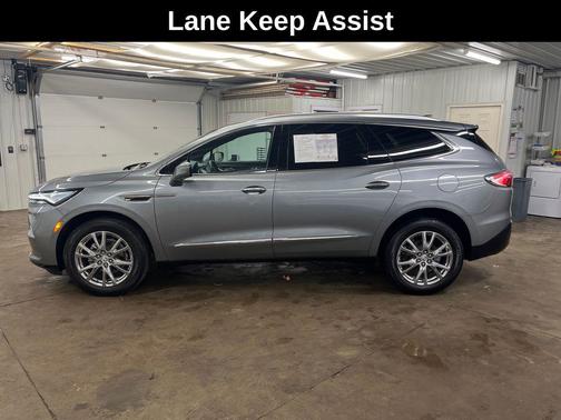 2023 Buick Enclave Essence FWD