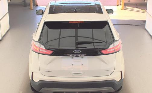 Star White Metallic Tri-Coat 2023 Ford Edge SEL