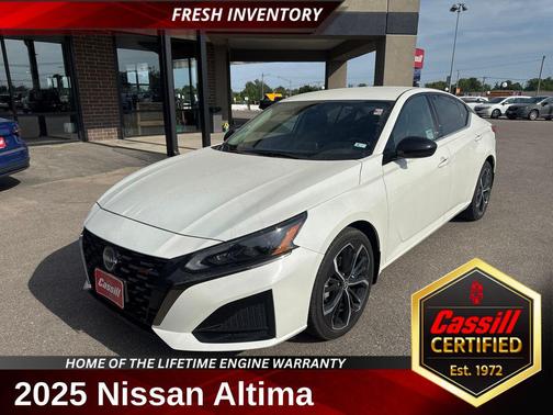 Pearl White Tricoat 2025 Nissan Altima SR FWD