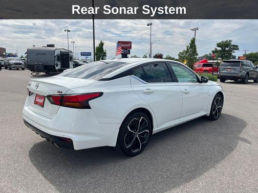 Pearl White Tricoat 2025 Nissan Altima SR FWD