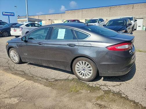 2016 Ford Fusion Energi SE Luxury