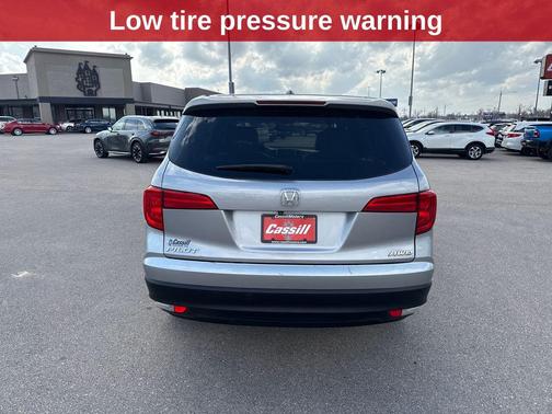 Lunar Silver Metallic 2018 Honda Pilot EX-L