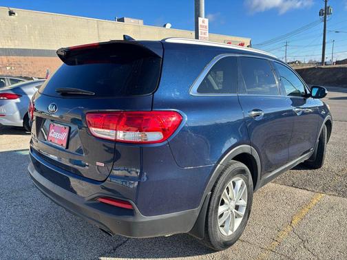 2016 Kia Sorento LX