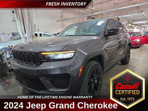 Baltic Gray Metallic Clearcoat 2024 Jeep Grand Cherokee Altitude