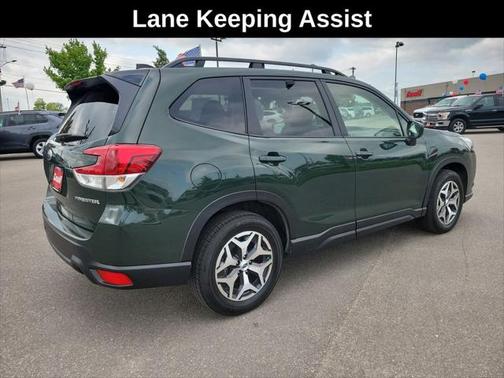 2024 Subaru Forester Premium