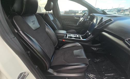 2022 Ford Edge ST
