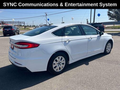 2019 Ford Fusion S