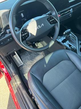 Runway Red 2023 Kia Niro Touring