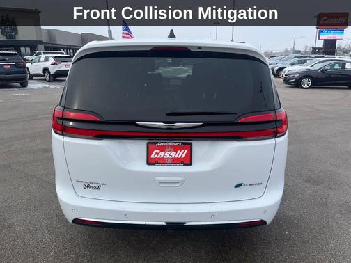 2024 Chrysler Pacifica Hybrid Select