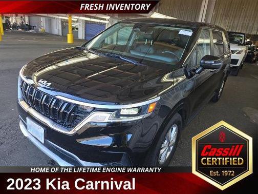 Aurora Black Pearl 2023 Kia Carnival LX