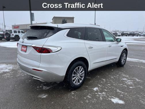 2023 Buick Enclave Essence FWD