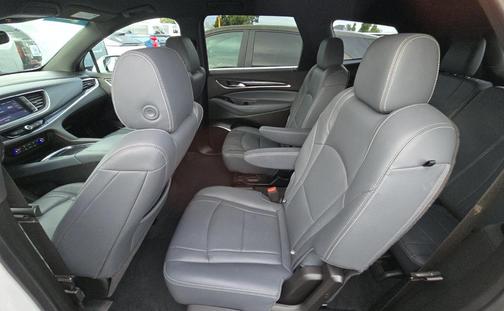 2023 Buick Enclave Essence FWD