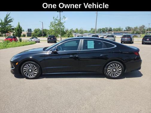 2023 Hyundai SONATA Hybrid SE