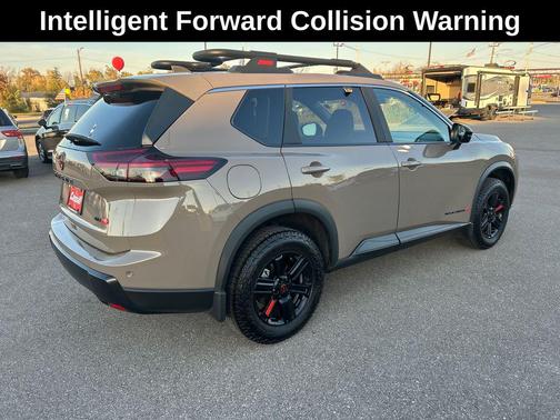 2025 Nissan Rogue Rock Creek
