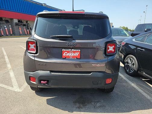2017 Jeep Renegade Trailhawk