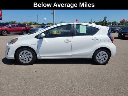 2016 Toyota Prius c Two