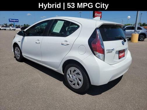 2016 Toyota Prius c Two
