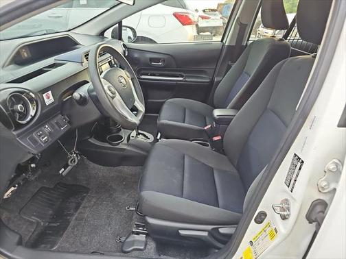 2016 Toyota Prius c Two