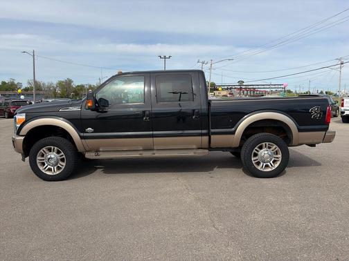 Tuxedo Black Metallic 2014 Ford F-250 Lariat