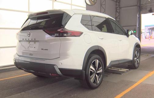 2024 Nissan Rogue SL