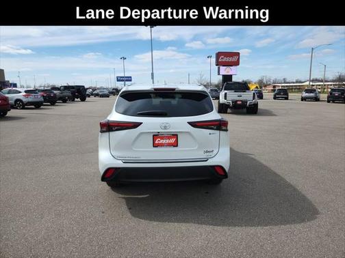 2025 Toyota Highlander Hybrid XLE