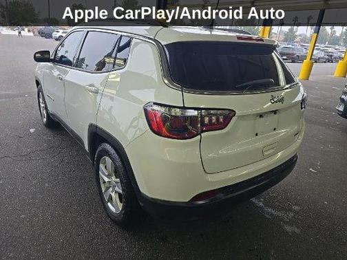 Bright White Clearcoat 2022 Jeep Compass Latitude