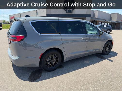 Ceramic Gray Clearcoat 2025 Chrysler Pacifica L