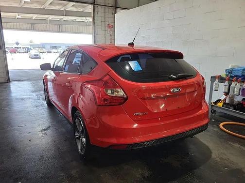 Race Red 2014 Ford Focus SE