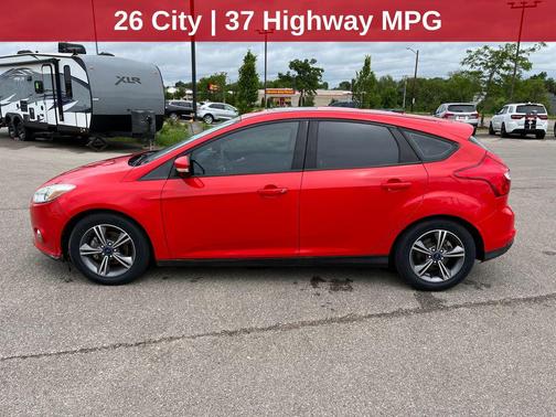 Race Red 2014 Ford Focus SE