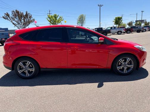 Race Red 2014 Ford Focus SE