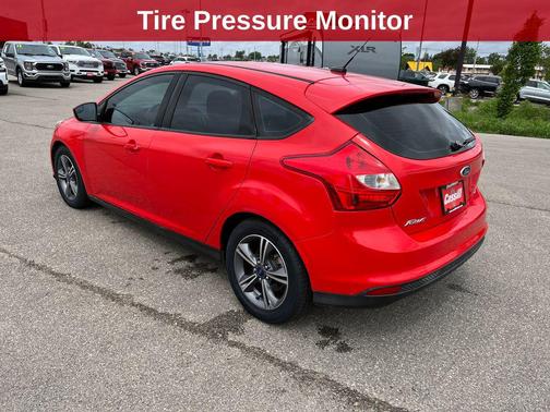Race Red 2014 Ford Focus SE