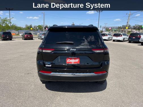 Diamond Black Crystal Pearlcoat 2024 Jeep Grand Cherokee 4xe Base
