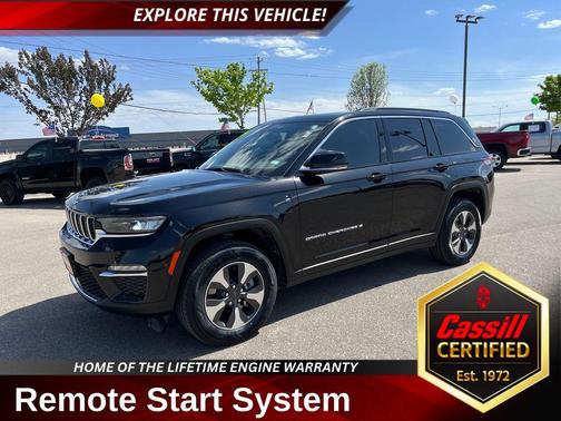 Diamond Black Crystal Pearlcoat 2024 Jeep Grand Cherokee 4xe Base