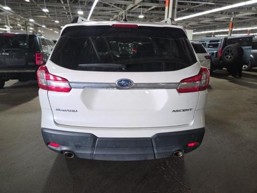 Crystal White Pearl 2021 Subaru Ascent Premium 7-Passenger