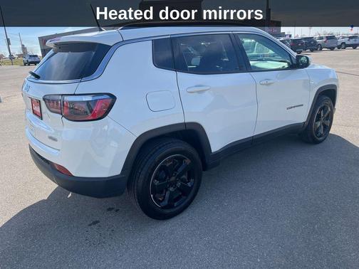White Clearcoat 2018 Jeep Compass Latitude