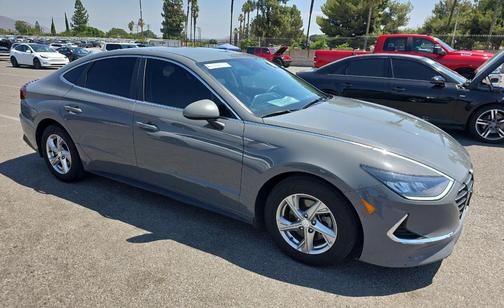 2022 Hyundai SONATA SE