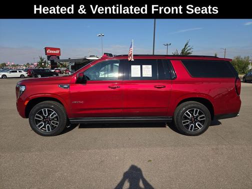 2022 GMC Yukon XL 4WD AT4