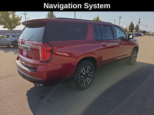 2022 GMC Yukon XL 4WD AT4