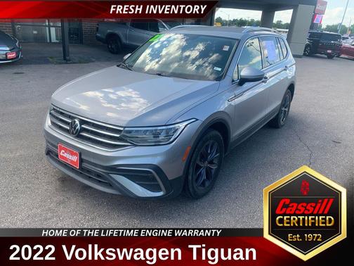Silver Metallic 2022 Volkswagen Tiguan 2.0T SE