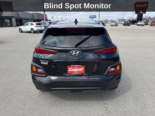 Ultra Black 2020 Hyundai KONA SEL Plus