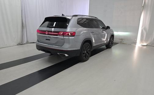 2024 Volkswagen Atlas 2.0T SE w/Technology 4MOTION