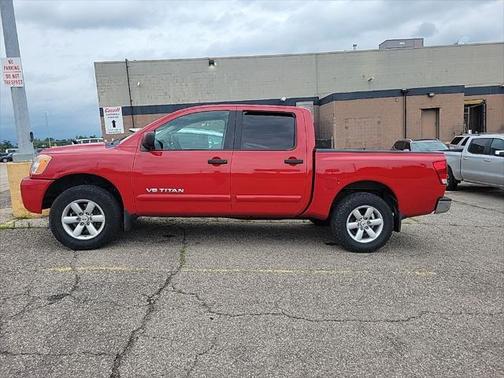 2011 Nissan Titan SV