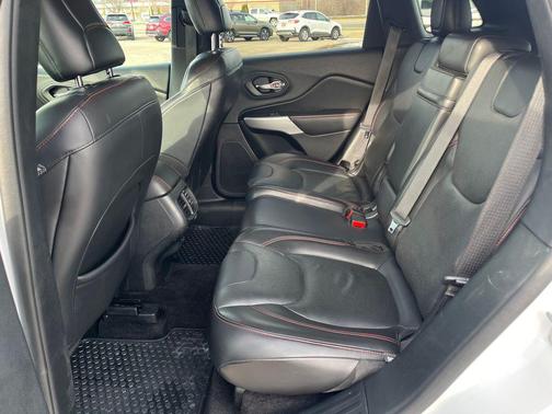 2017 Jeep Cherokee Trailhawk