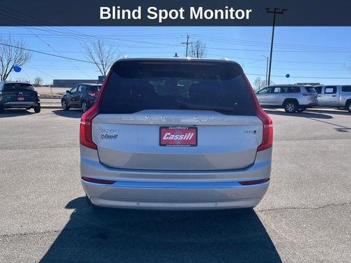 2024 Volvo XC90 B5 Plus Bright Theme