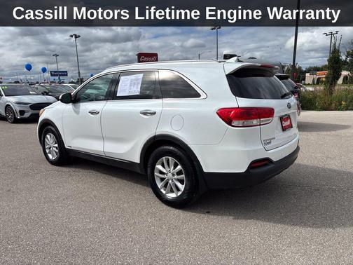 Snow White Pearl 2018 Kia Sorento LX