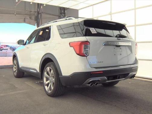 White 2020 Ford Explorer Platinum