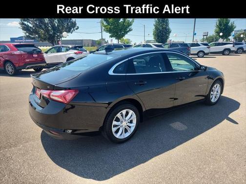 2022 Chevrolet Malibu FWD LT