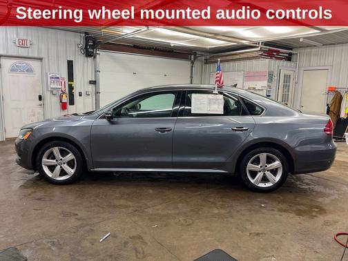 2013 Volkswagen Passat 2.5 SE