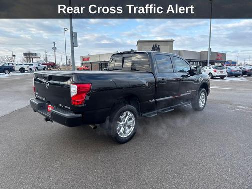 2022 Nissan Titan XD SV