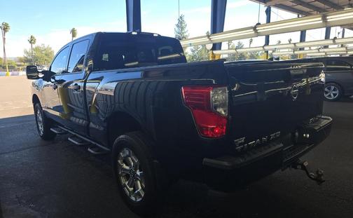 2022 Nissan Titan XD SV